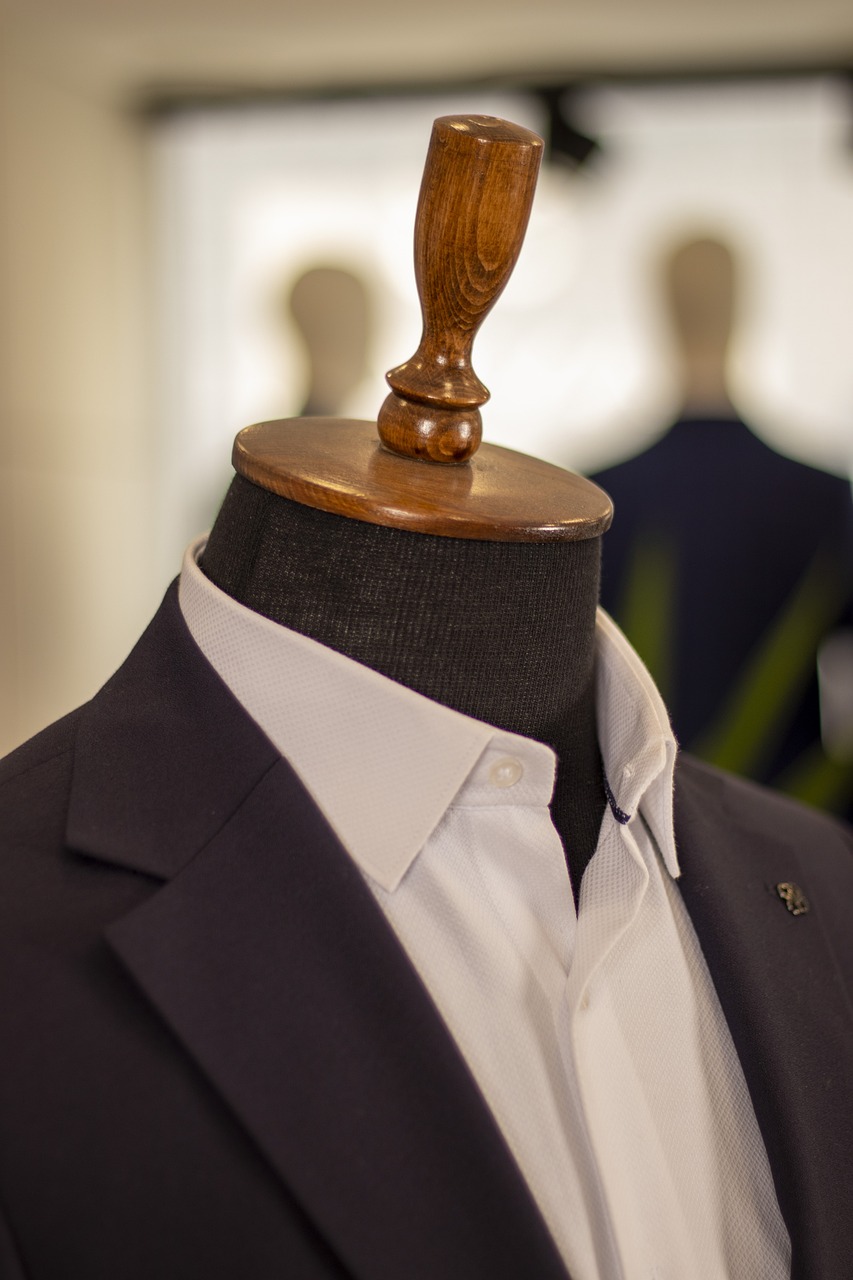 suit, fashion, formal wear, clothing, style, outfit, model, tie, shirt